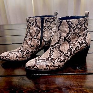 LOFT Outlet Leather Snakeskin Ankle Booties!